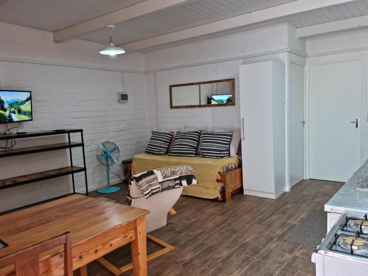 Greenhouse Accommodation タルバ エクステリア 写真